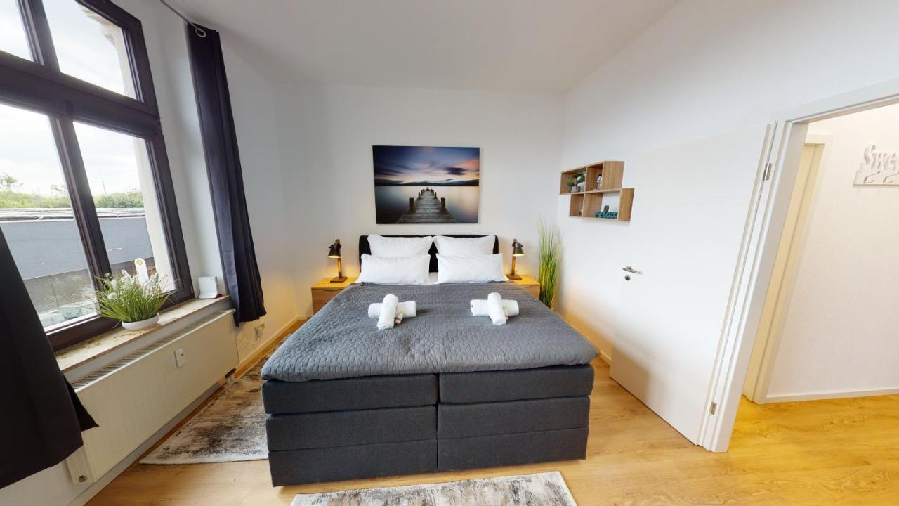 Sweethome - Zentral - Kueche & Parkplatz, Wifi Halle  Bagian luar foto