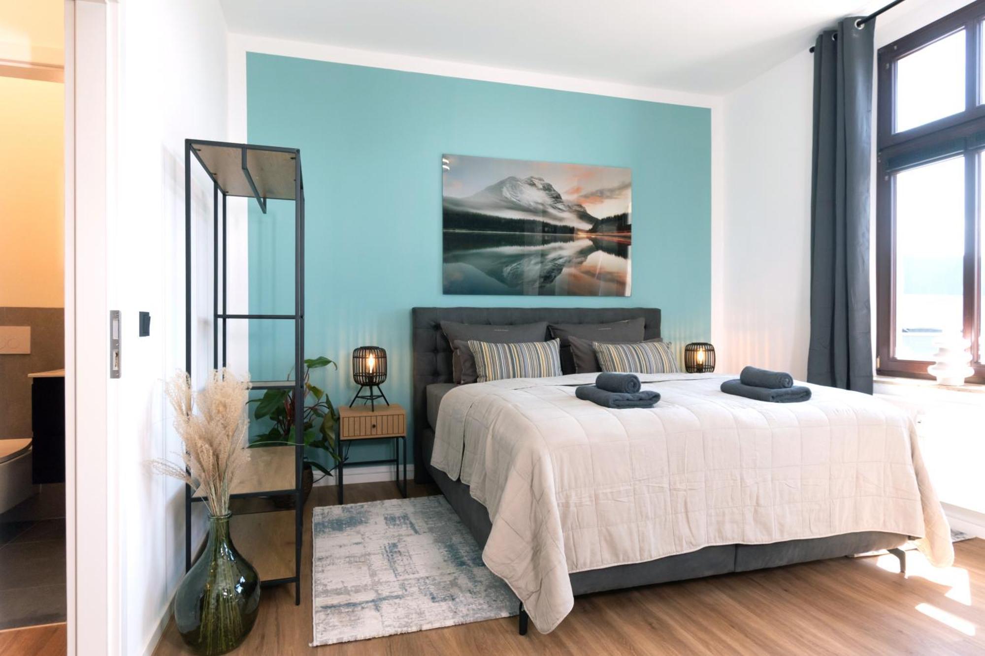 Sweethome - Zentral - Kueche & Parkplatz, Wifi Halle  Bagian luar foto