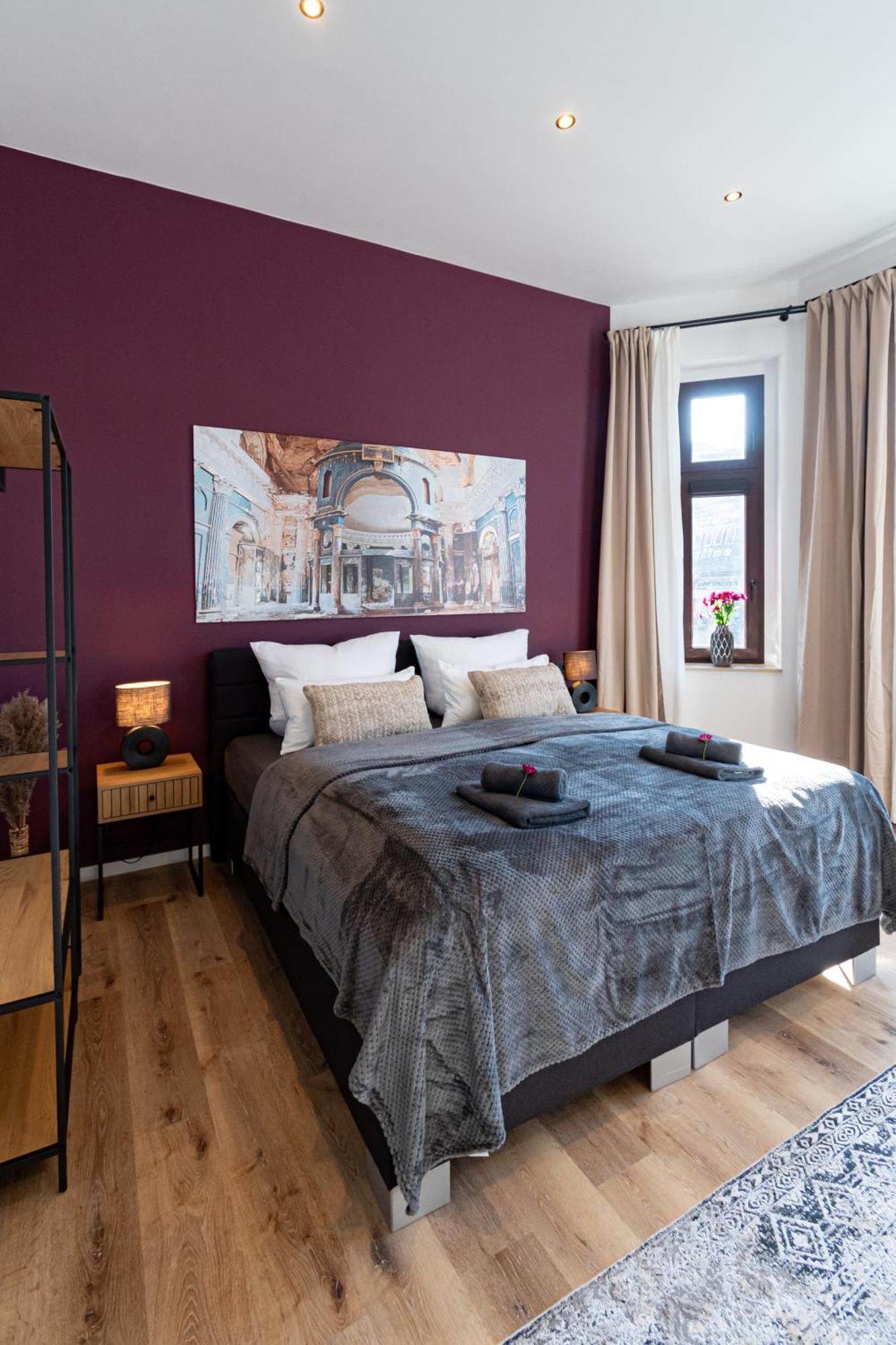 Sweethome - Zentral - Kueche & Parkplatz, Wifi Halle  Bagian luar foto