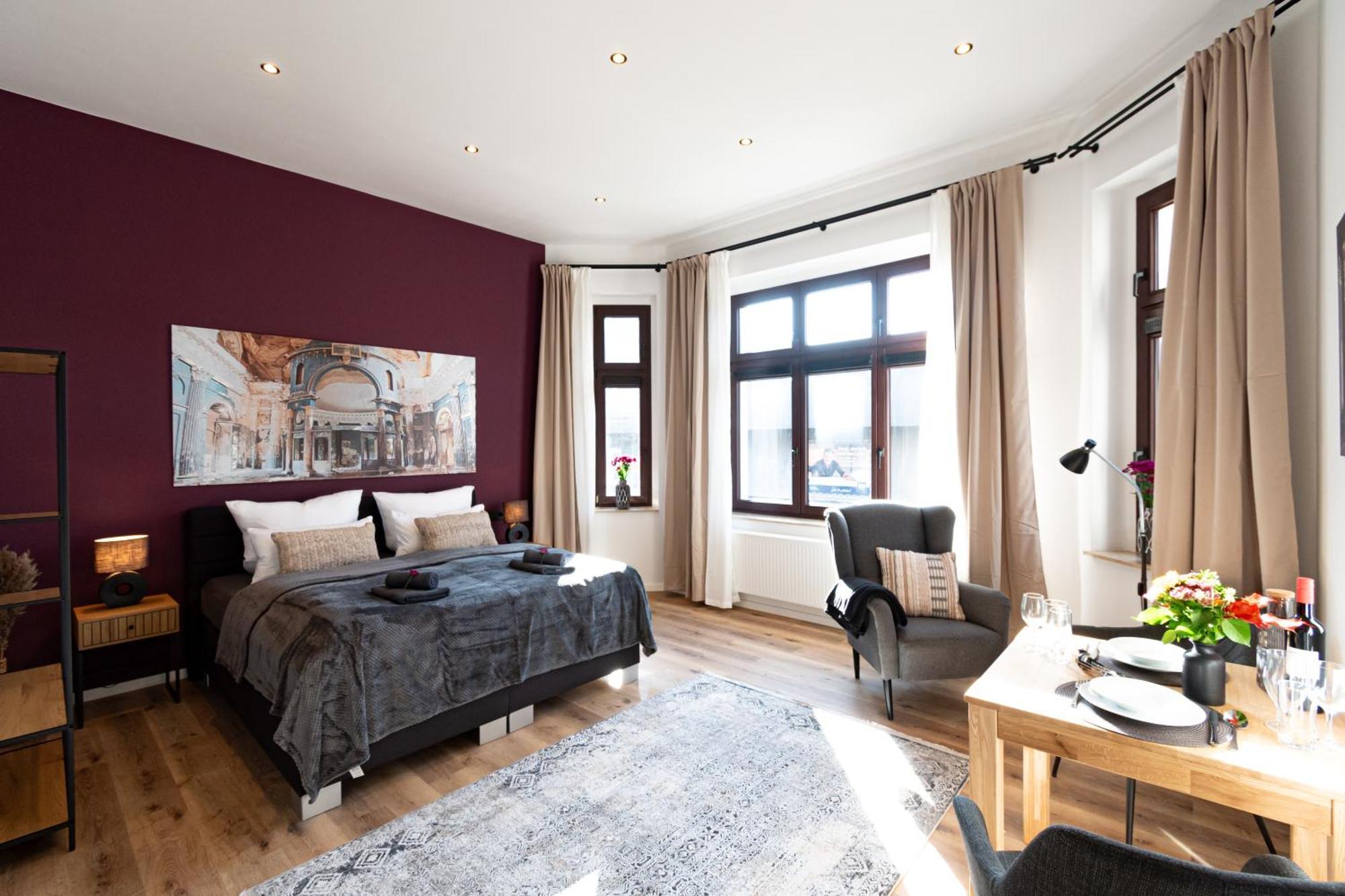 Sweethome - Zentral - Kueche & Parkplatz, Wifi Halle  Bagian luar foto